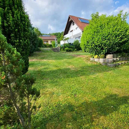 Διαμέρισμα Meisenglueck - Ihr Grosses Und Komfortables In 97633 Sulzfeld-leinach Leinach