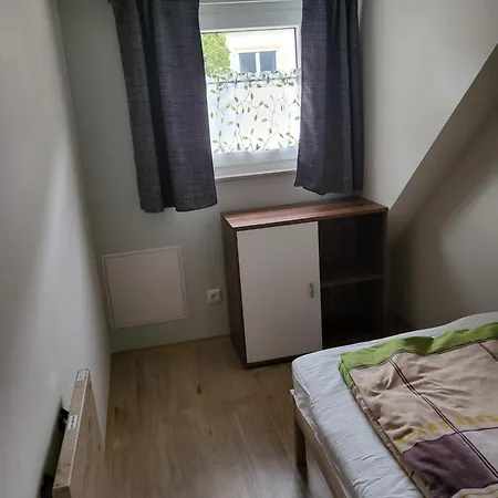 Διαμέρισμα Meisenglueck - Ihr Grosses Und Komfortables In 97633 Sulzfeld-leinach *