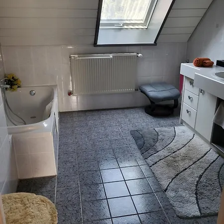 Διαμέρισμα Meisenglueck - Ihr Grosses Und Komfortables In 97633 Sulzfeld-leinach Leinach