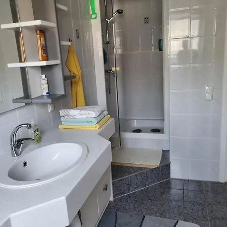 Meisenglueck - Ihr Grosses Und Komfortables In 97633 Sulzfeld-leinach